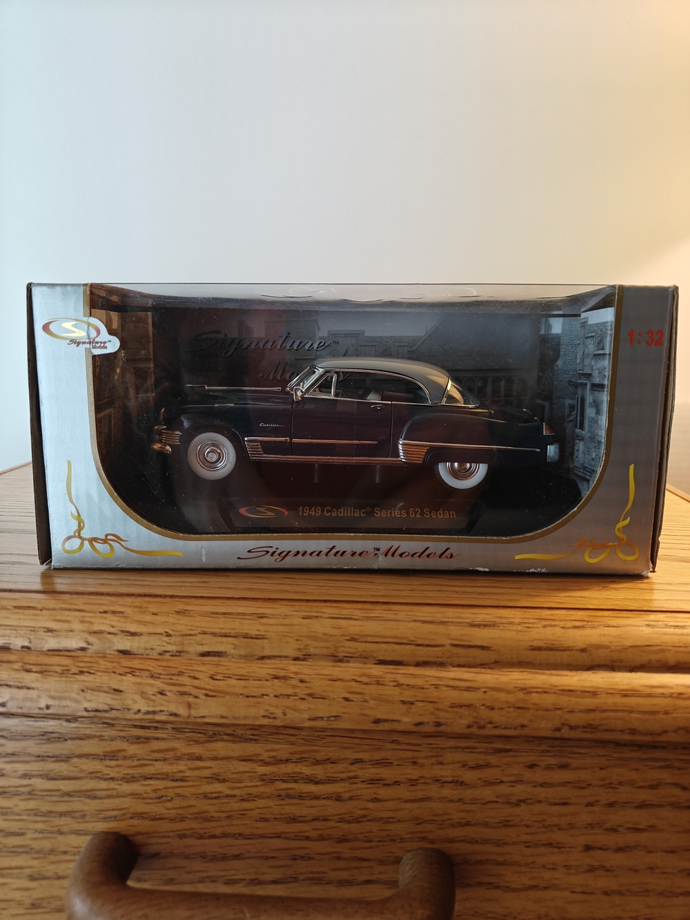 Signature 1949 Cadillac Series 62 Sedan Die-Cast Model - Dark Blue